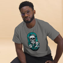 Load image into Gallery viewer, Men's classic tee skull on the slopes
