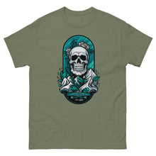 Load image into Gallery viewer, Men&#39;s classic tee skull on the slopes

