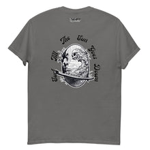 Load image into Gallery viewer, Men&#39;s classic tee surf till
